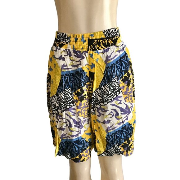 Vintage 1980s rayon shorts by Carry Back size M 1980s retro high waist Bermuda. - Picture 3 of 8